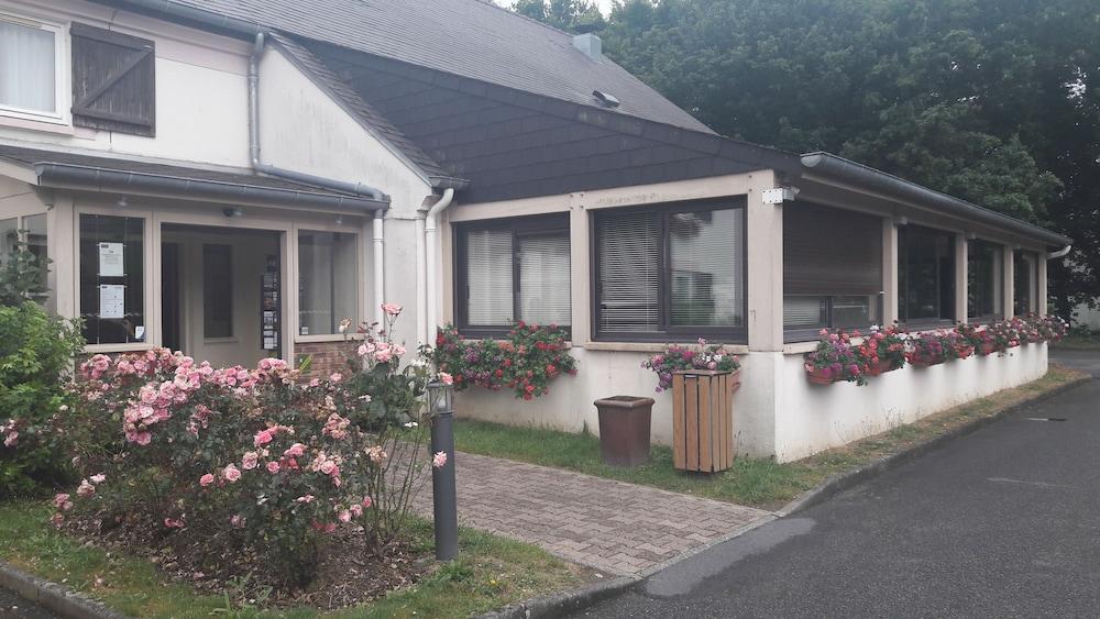 Kyriad Rennes Nord Hotel Eksteriør bilde